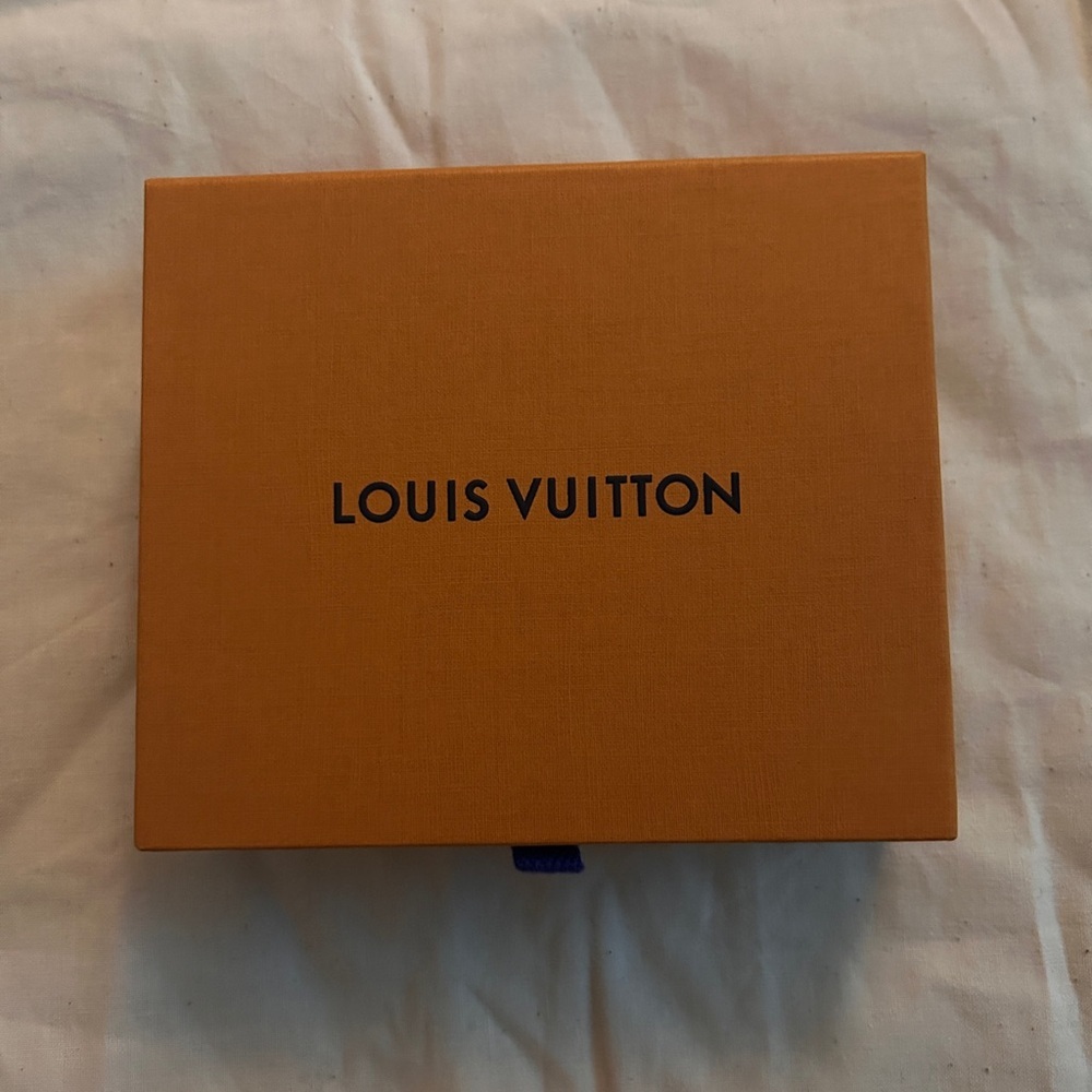 Louis Vuitton Orange box with Dust Bag - Picture 3 of 6